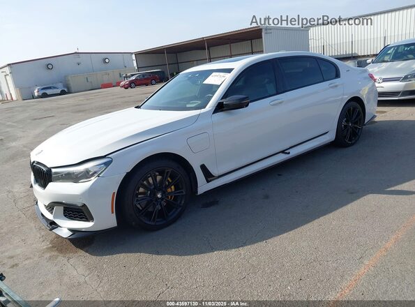 WBA7J2C33HG497798 2017 BMW 7 SERIES Белый Передняя левая четверть