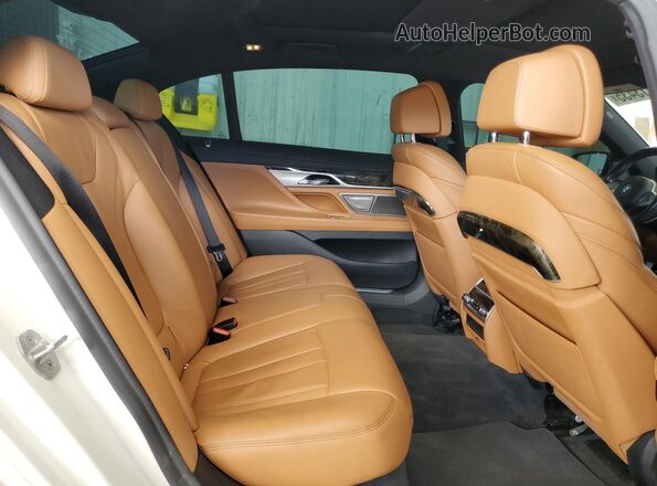 WBA7T2C00NCH24290 2022 BMW 7 SERIES White Vista de los asientos traseros