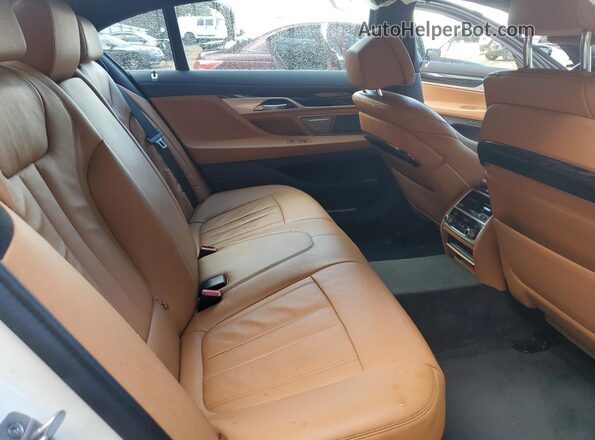 WBA7T2C01NCJ63840 2022 BMW 7 SERIES White Vista de los asientos traseros