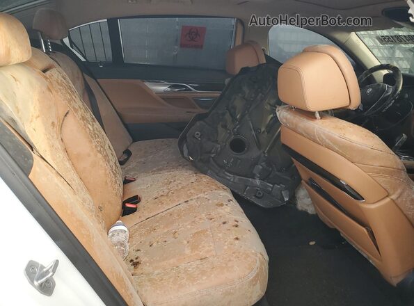 WBA7T2C05MCE62944 2021 BMW 7 SERIES Charcoal Вид задніх сидінь