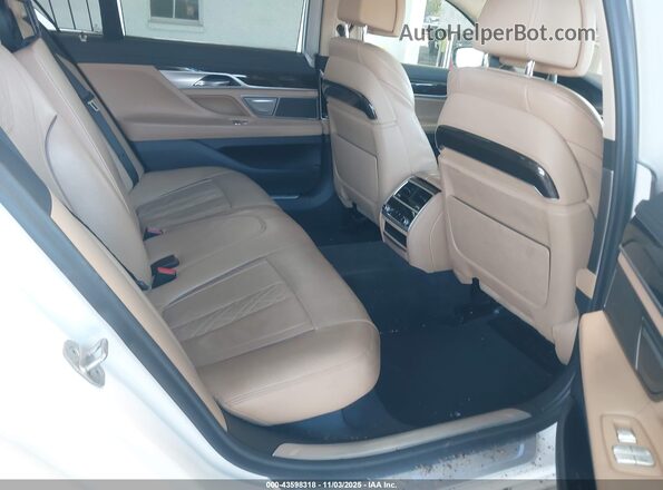 WBA7T2C08NCH51382 2022 BMW 7 SERIES Белый Вид наклейки с VIN-кодом