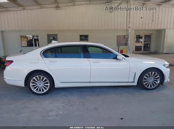 WBA7T2C08NCH51382 2022 BMW 7 SERIES Белый Вид задней части салона