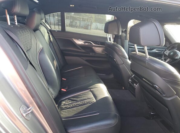 WBA7T2C0XNCH39511 2022 BMW 7 SERIES Silver Vista de los asientos traseros
