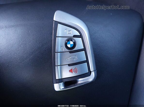 WBA7U2C04MCG46866 2021 BMW 7 SERIES Gray წინა პანელის ხედი