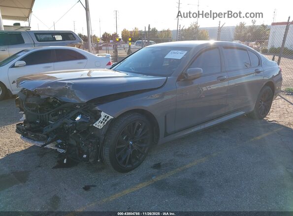 WBA7U2C05NCH54835 2022 BMW 7 SERIES Gray წინა მარცხენა ხედი სამი მეოთხედიდან