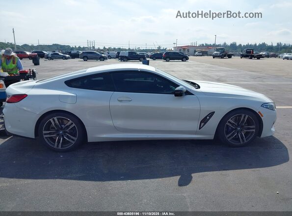WBAAE2C04PCK62025 2023 BMW 8 SERIES White Вид задньої частини салону