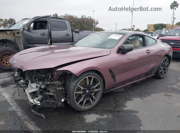 WBABC4C03PCK50261 2023 BMW M8 Purple წინა მარცხენა ხედი სამი მეოთხედიდან