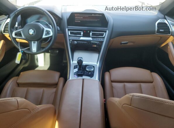 WBABC4C52KBU96440 2019 BMW M8 Gold Вид панелі приладів