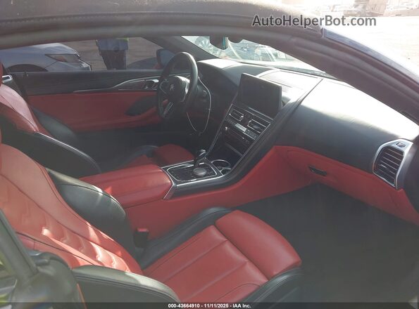 WBAFY4C03RCR19019 2024 BMW M8 Белый Вид салона спереди