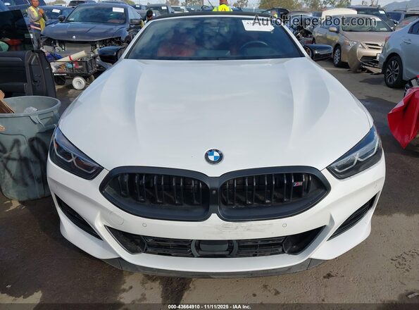 WBAFY4C03RCR19019 2024 BMW M8 Белый Вид щитка приборов