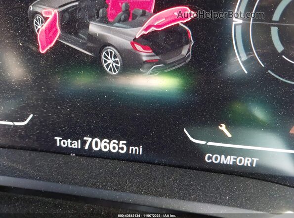 WBAFY4C55KBX29391 2019 BMW M8 Gray Панорамний вид салону 360°