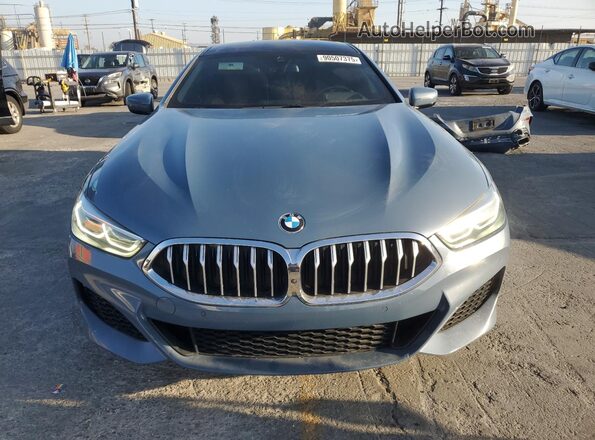 WBAGV2C04NCJ85650 2022 BMW 8 SERIES Blue Widok z przodu