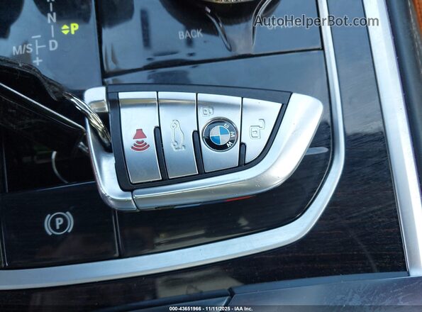 WBAGV4C03MCG09641 2021 BMW 8 SERIES Maroon Вид панелі приладів