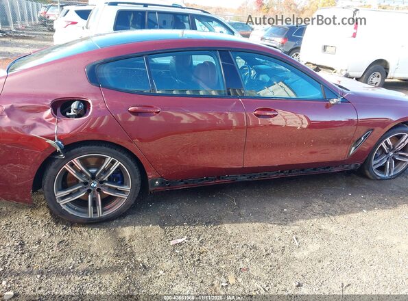 WBAGV4C03MCG09641 2021 BMW 8 SERIES Maroon Панорамний вид салону 360°