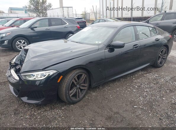 WBAGV8C05NCG97441 2022 BMW M8 Black Przód lewy
