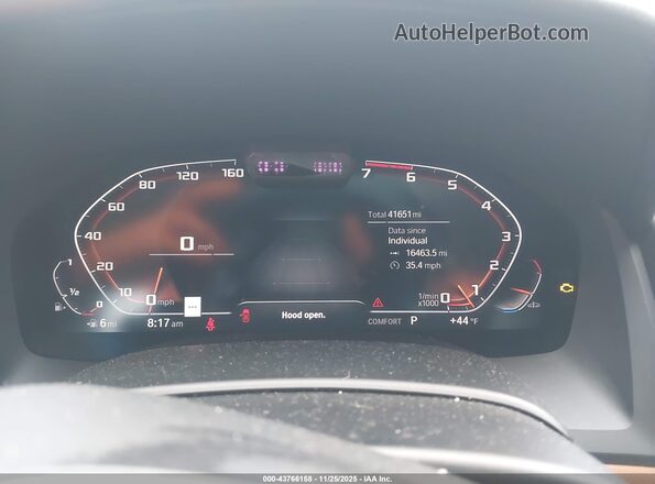 WBAGV8C05NCG97441 2022 BMW M8 Black Widok tylnych siedzeń