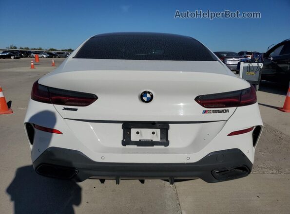 WBAGV8C07MCF01983 2021 BMW M8 White Rear view