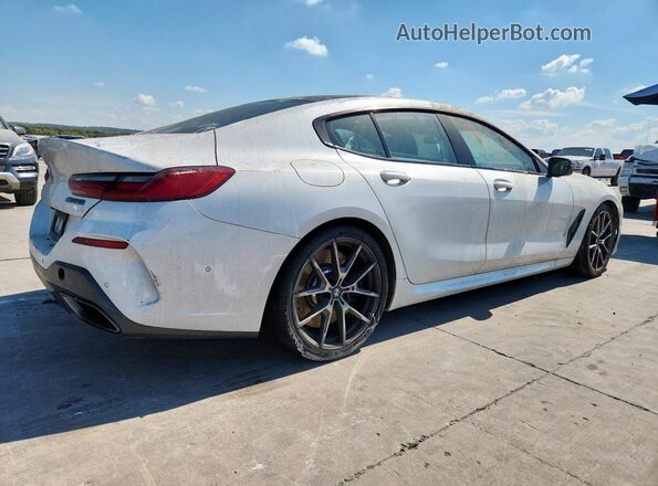 WBAGV8C08LBP49046 2020 BMW M8 White Trasero derecho