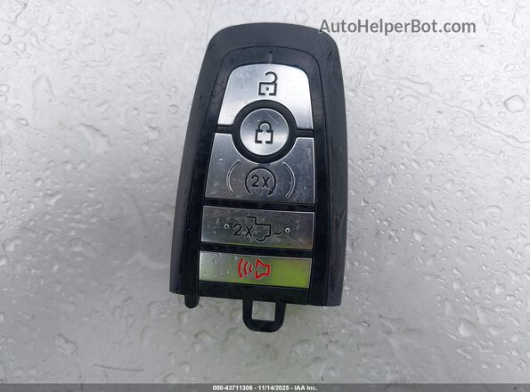 WBAGX0C03SCT87888 2025 BMW ALPINA Серый Вид панели приборов