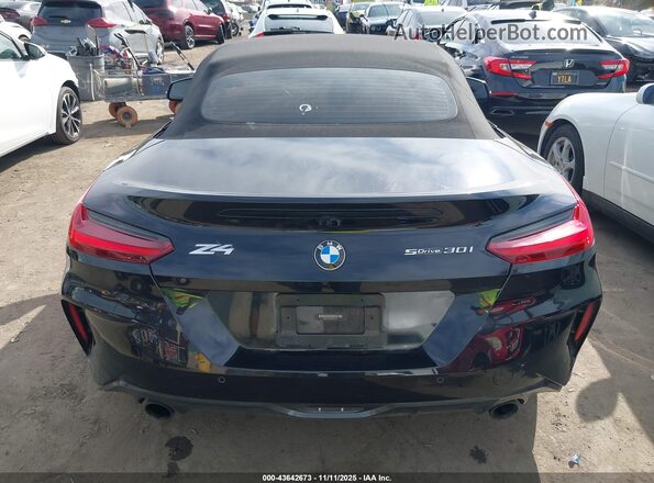 WBAHF3C09NWX45121 2022 BMW Z4 Black 