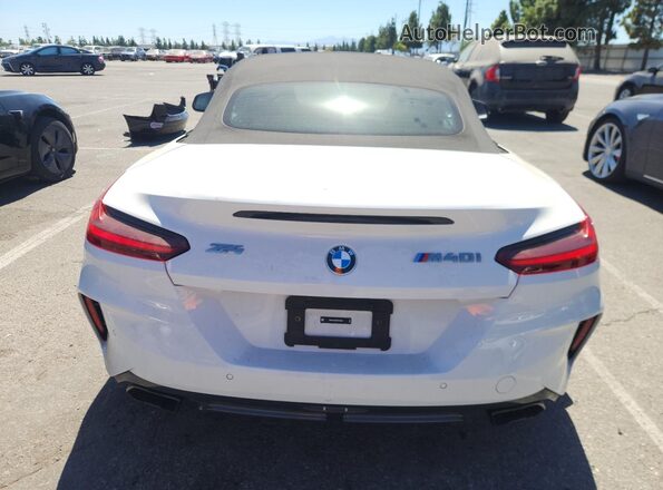 WBAHF9C02SWY43695 2025 BMW Z4 White Widok z tyłu
