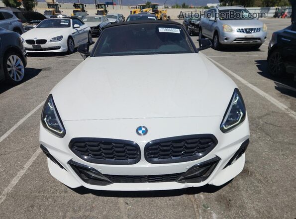 WBAHF9C02SWY43695 2025 BMW Z4 White Widok z przodu