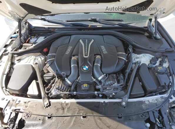 WBAJB9C54JB035279 2018 BMW M5 White უკანა სალონის ხედი