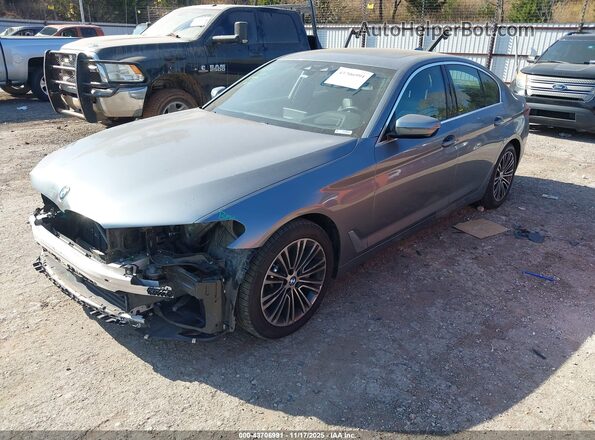 WBAJR7C03LWW70008 2020 BMW 5 SERIES Gray წინა მარცხენა ხედი სამი მეოთხედიდან