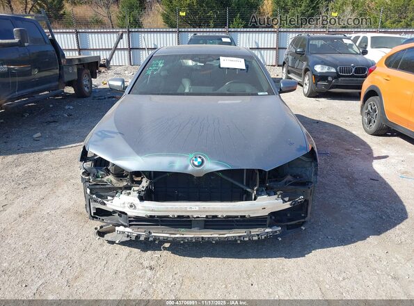 WBAJR7C03LWW70008 2020 BMW 5 SERIES Gray უკანა სალონის ხედი