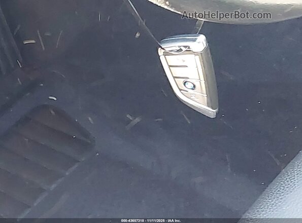 WBAJR7C05LCD70166 2020 BMW 5 SERIES Blue Առջևի վահանակի տեսք