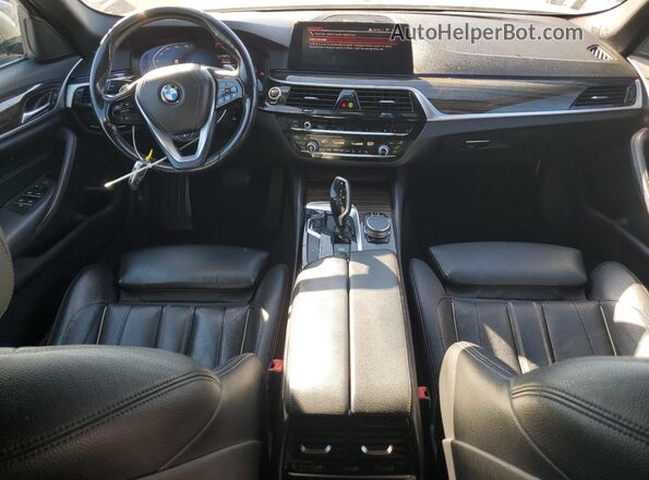 WBAJR7C05LWW65182 2020 BMW 5 SERIES Черный Вид панели приборов