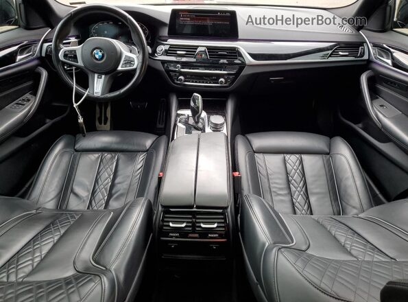 WBAJS3C08LCD08791 2020 BMW 5 SERIES Серый Вид панели приборов