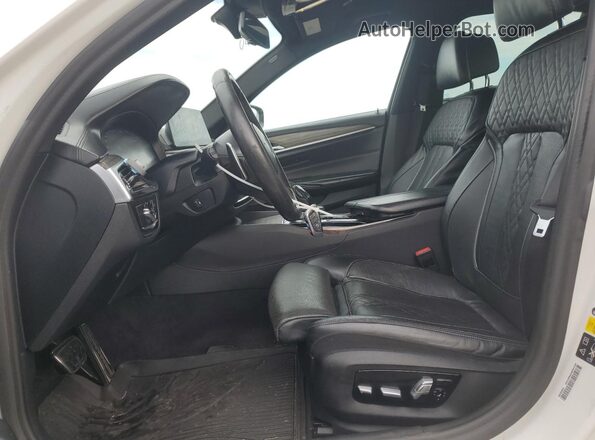 WBAJS7C00LCD18805 2020 BMW M5 White Вид салону спереду