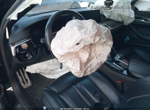 WBAJS7C04LBN96772 2020 BMW 5 SERIES Black Вид салону спереду