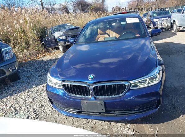 WBAJV6C52KBK08272 2019 BMW 6 SERIES Blue Rear interior view