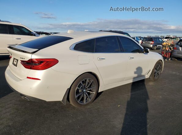WBAJV6C53JBJ99645 2018 BMW 6 SERIES White Trasero derecho