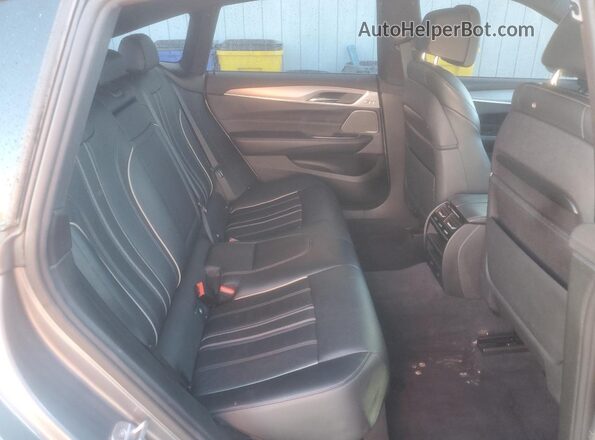WBAJV6C53JBK07274 2018 BMW 6 SERIES Gray Vista de los asientos traseros