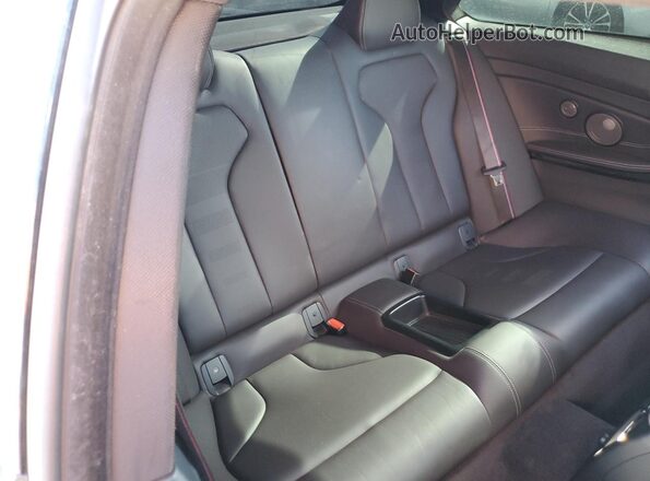 WBS4Y9C03LAH83089 2020 BMW M4 Blue Widok tylnych siedzeń