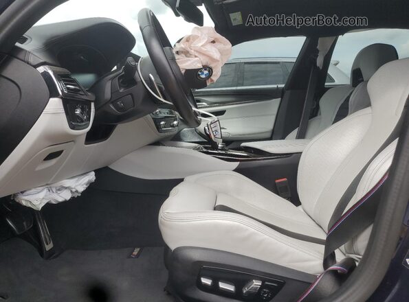 WBS83CH05PCM92901 2023 BMW M5 Синий Вид салона спереди