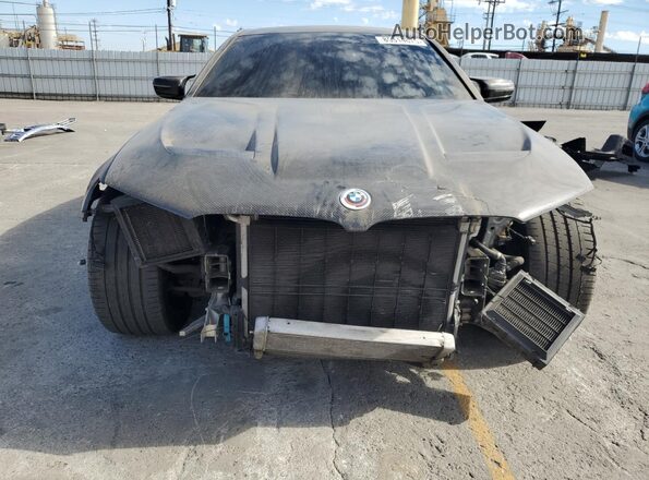 WBS83CH06PCN64303 2023 BMW M5 Black Widok z przodu