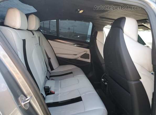 WBS83CH06PCN64303 2023 BMW M5 Black Widok tylnych siedzeń
