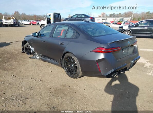 WBS83FK02SCU36580 2025 BMW M5 Black Հետևի ձախ