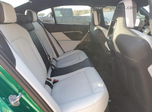 WBS83FK05TCV67939 2026 BMW M5 Зеленый Вид задних сидений