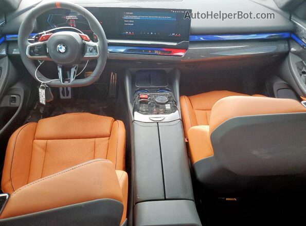 WBS83GV08SCV84024 2025 BMW M5 White Вид панелі приладів