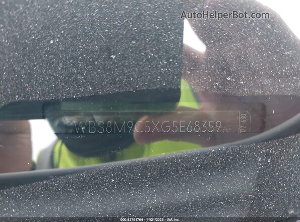 WBS8M9C5XG5E68359 2016 BMW M3 White Вид щитка приладів
