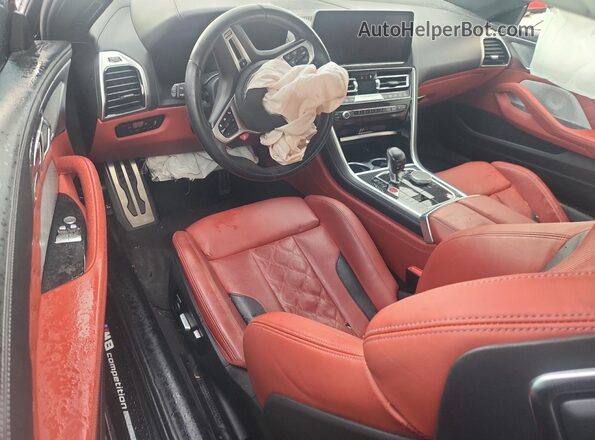 WBSAE0C02PCM95367 2023 BMW M8 Black Widok deski rozdzielczej