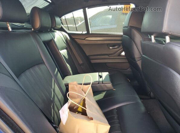 WBSFV9C50GD595449 2016 BMW M5 Blue Rear seats view