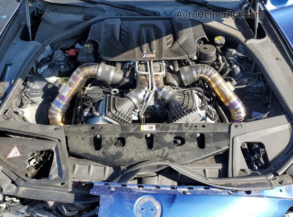 WBSFV9C50GD595449 2016 BMW M5 Blue Rear interior view