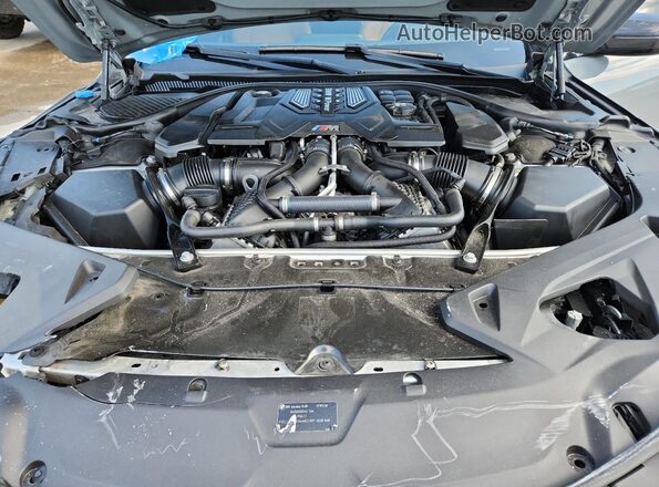 WBSGV0C01MCF81438 2021 BMW M8 Silver Vista interior trasera