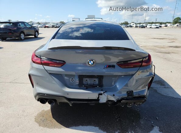 WBSGV0C01MCF81438 2021 BMW M8 Silver Vista trasera